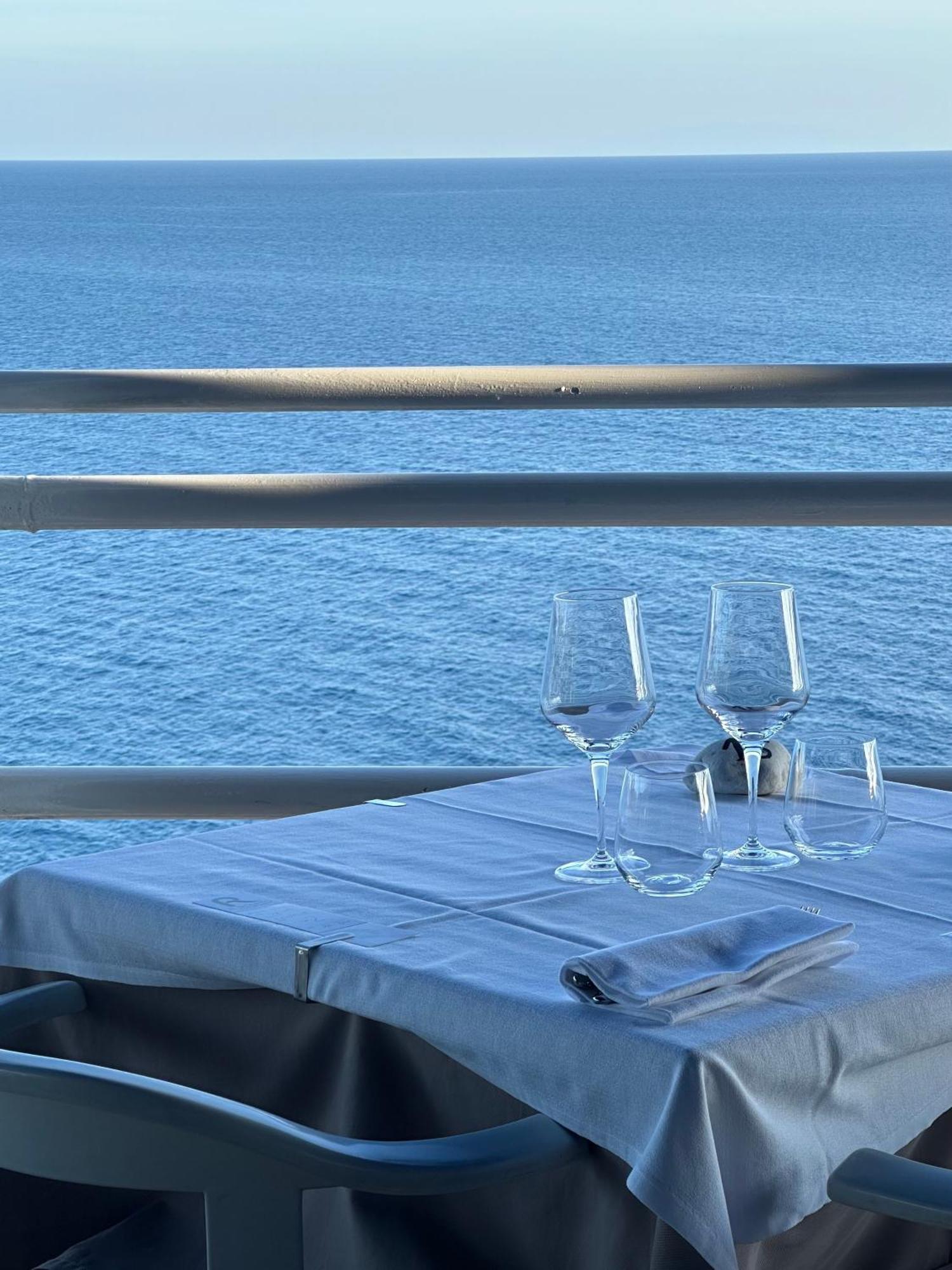 Hotel Il Romito Quercianella Esterno foto